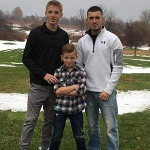 Meet your Posher, Chastity